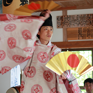 平舞